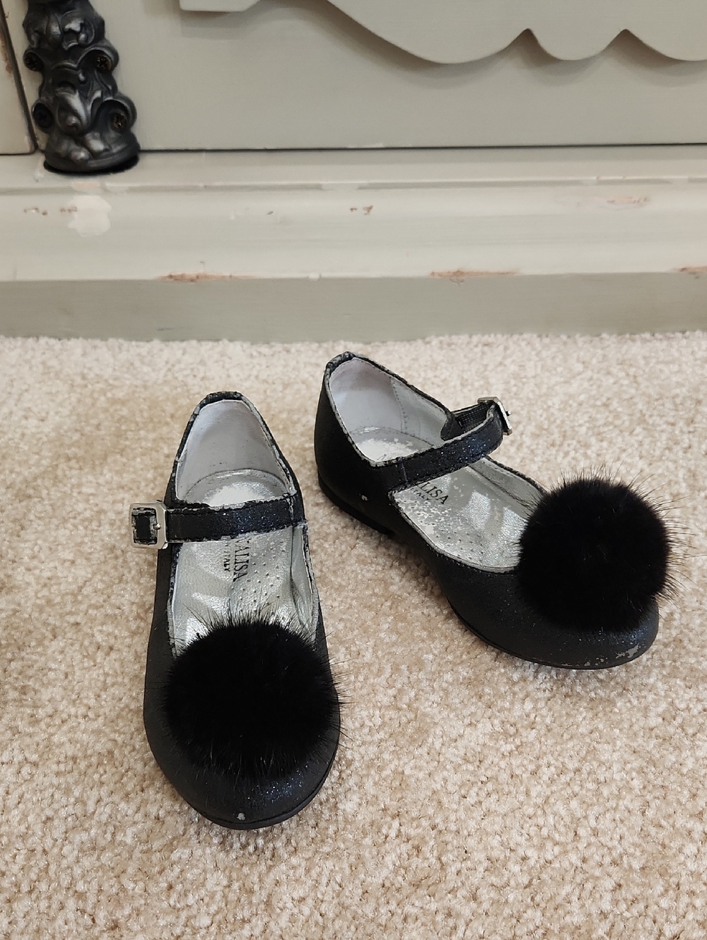MonnaLisa Girls Black Glittery Pom Pom Mary Jane Shoes Size EU 24/ US 7.5/ 8